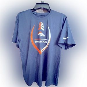 Nike Dri-FIT Velocity Athletic Stack (NFL Denver Broncos)
Men's T-Shirt